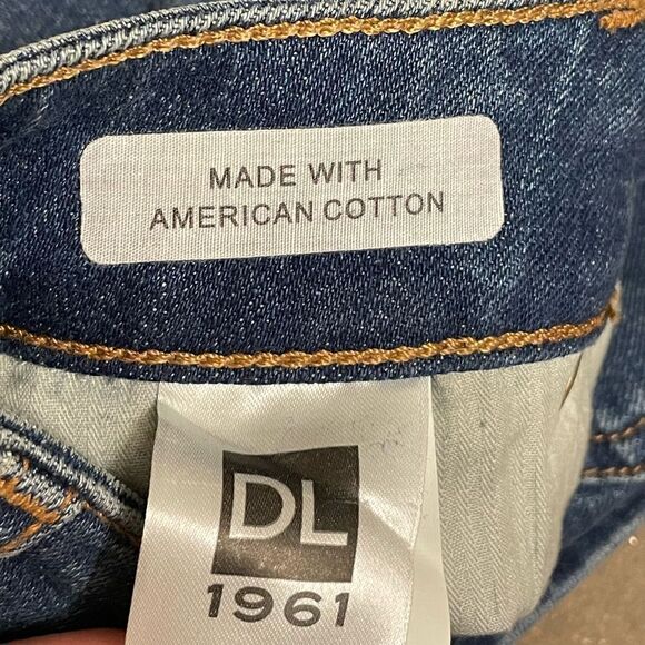 DL1961 Mini Parker Swagger Denim Skirt Made w/American Cotton (Medium) - Picture 12 of 16